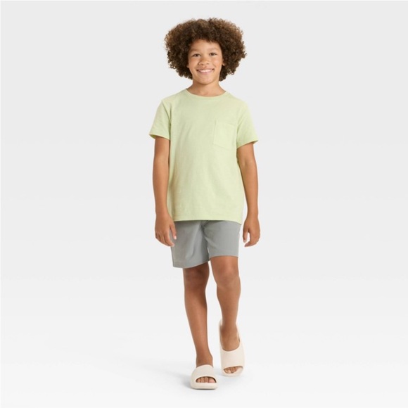 Cat & Jack Light Gray Kids Shorts - Picture 3 of 4